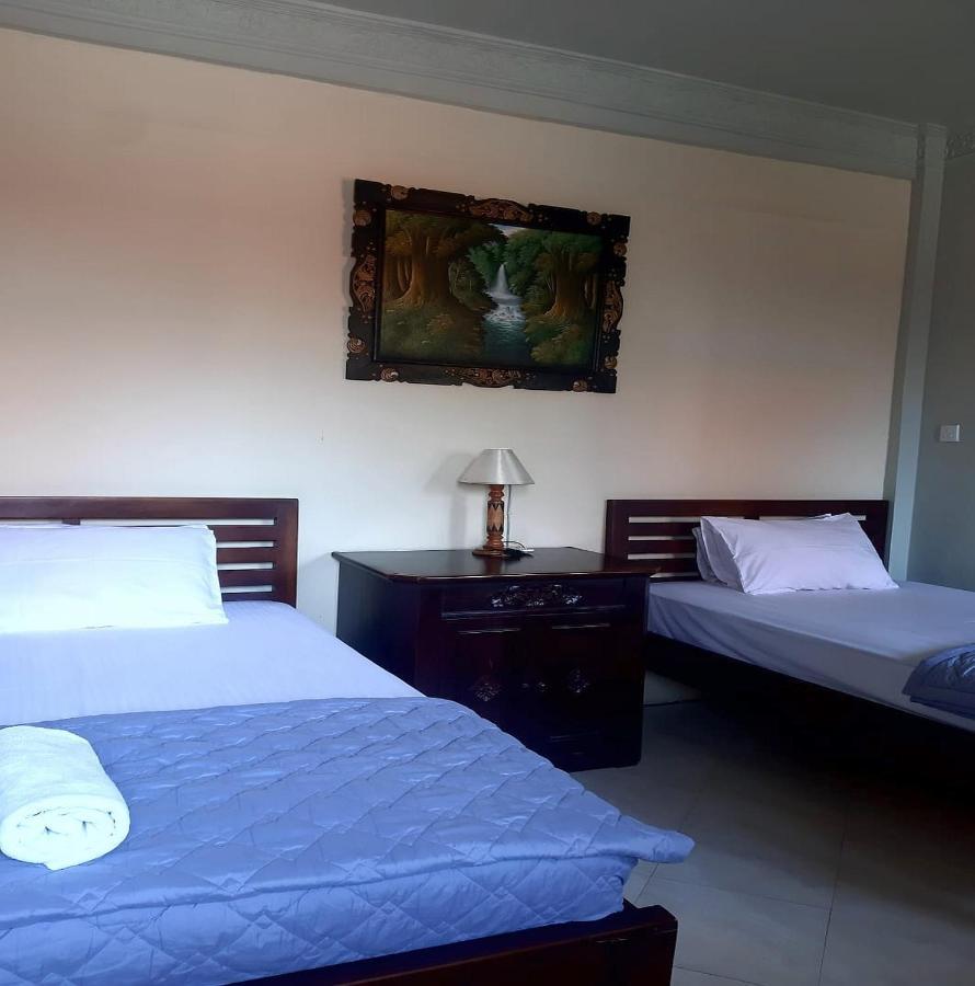 The Reinhold Guesthouse Bali Kerobokan Buitenkant foto