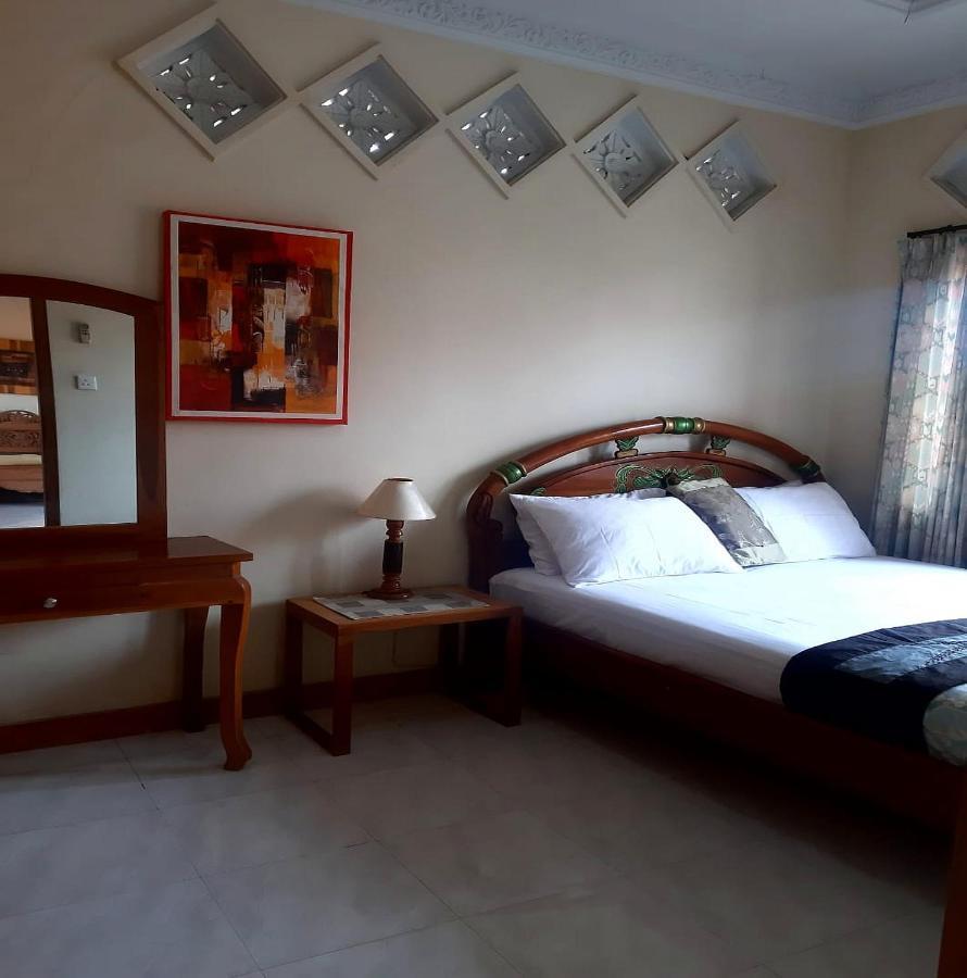 The Reinhold Guesthouse Bali Kerobokan Buitenkant foto