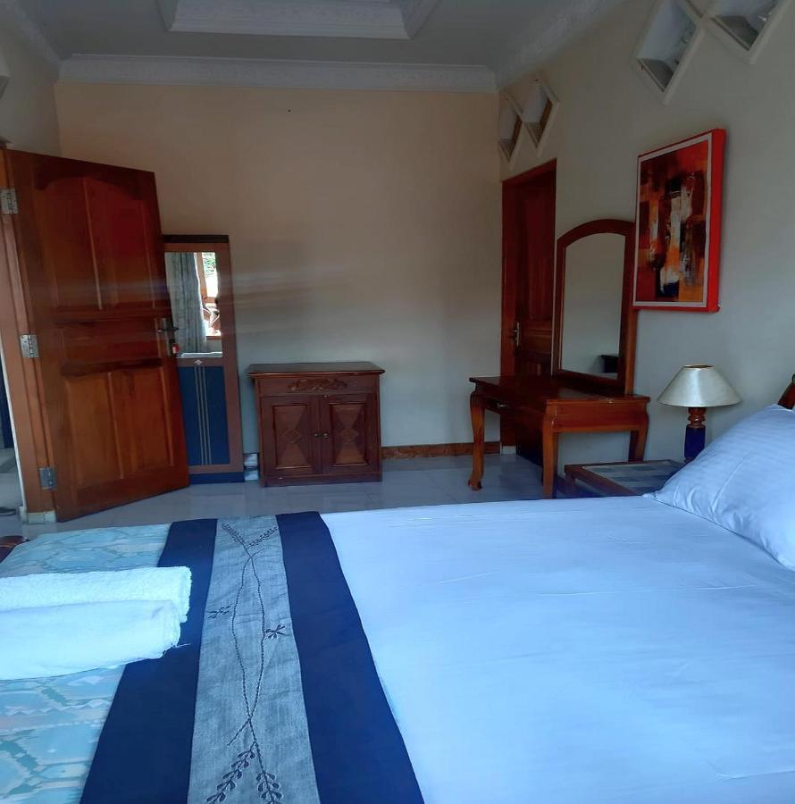 The Reinhold Guesthouse Bali Kerobokan Buitenkant foto