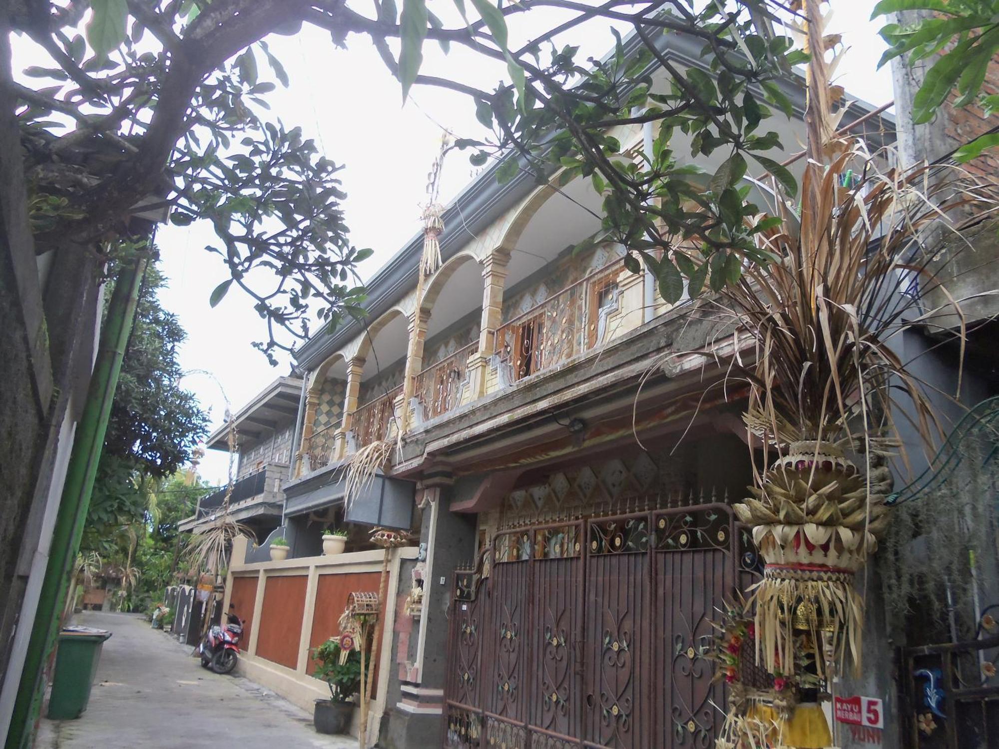 The Reinhold Guesthouse Bali Kerobokan Kamer foto