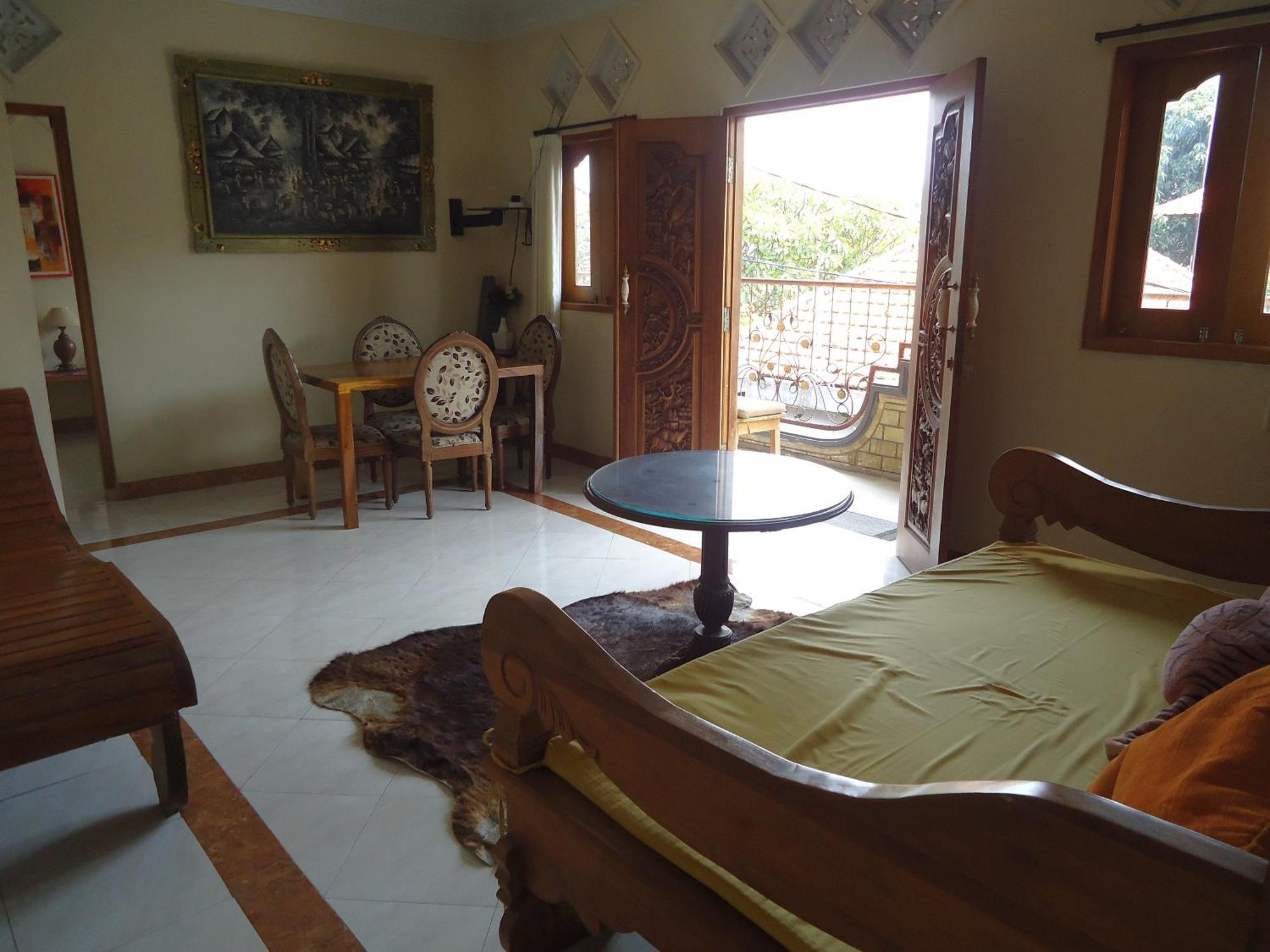 The Reinhold Guesthouse Bali Kerobokan Buitenkant foto