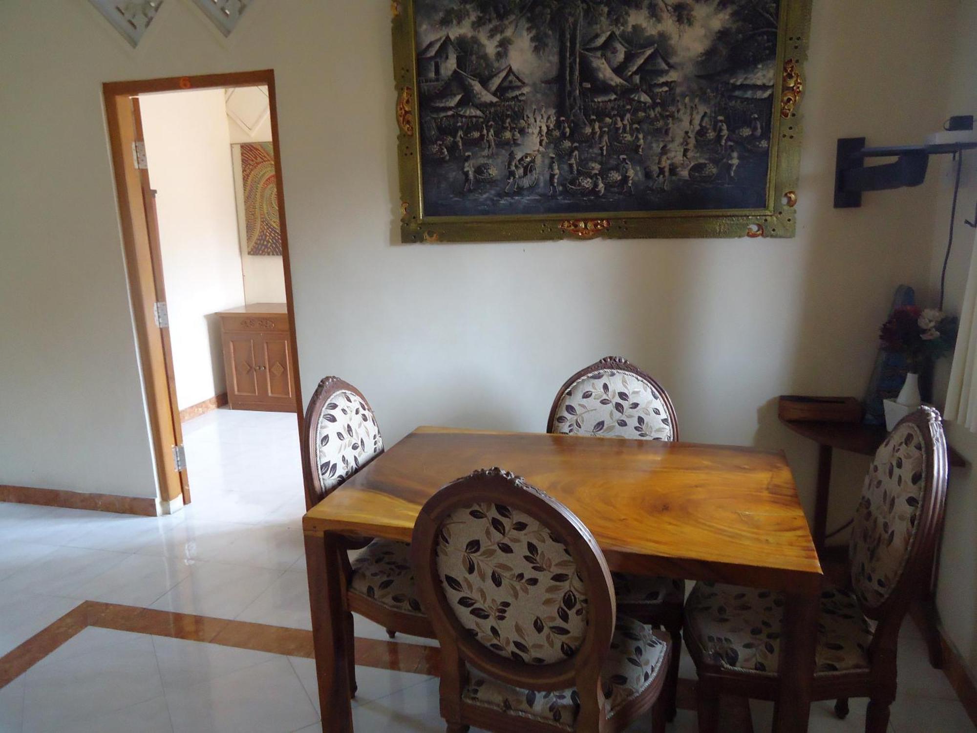 The Reinhold Guesthouse Bali Kerobokan Buitenkant foto