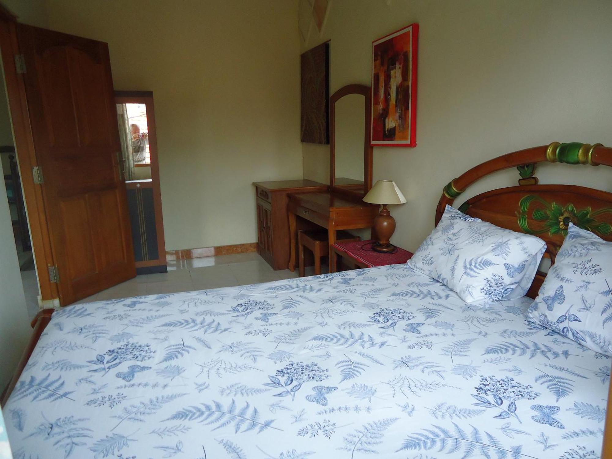 The Reinhold Guesthouse Bali Kerobokan Buitenkant foto