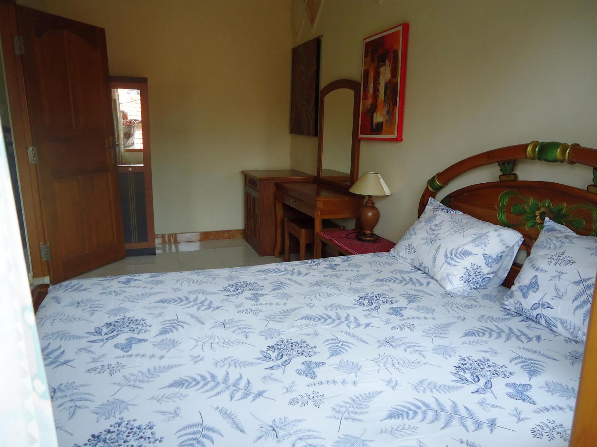 The Reinhold Guesthouse Bali Kerobokan Buitenkant foto
