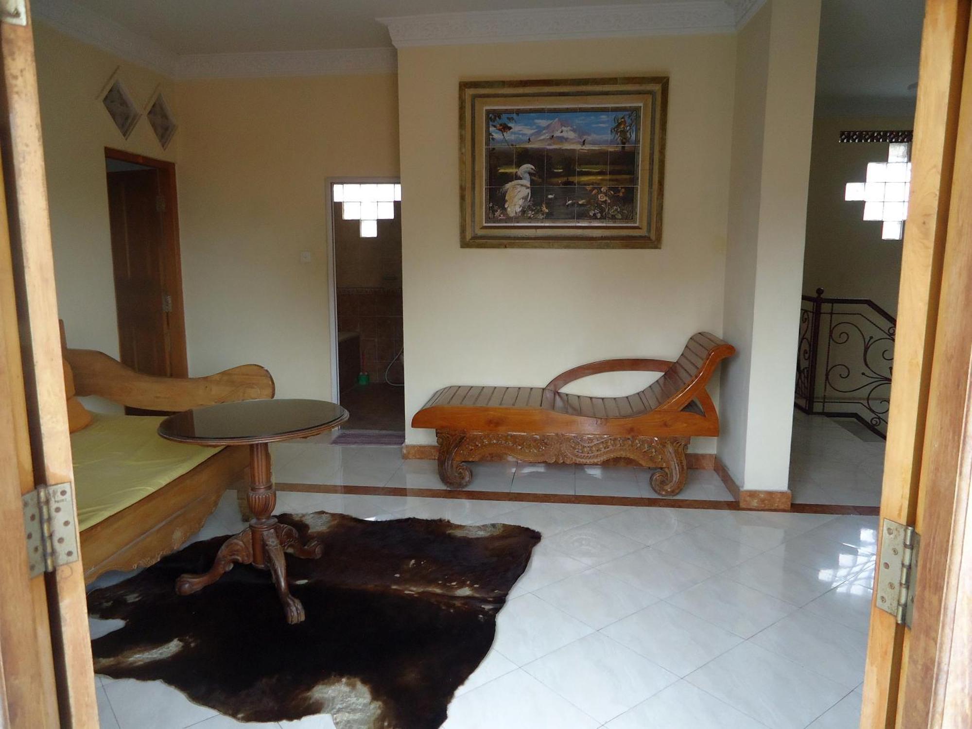 The Reinhold Guesthouse Bali Kerobokan Buitenkant foto