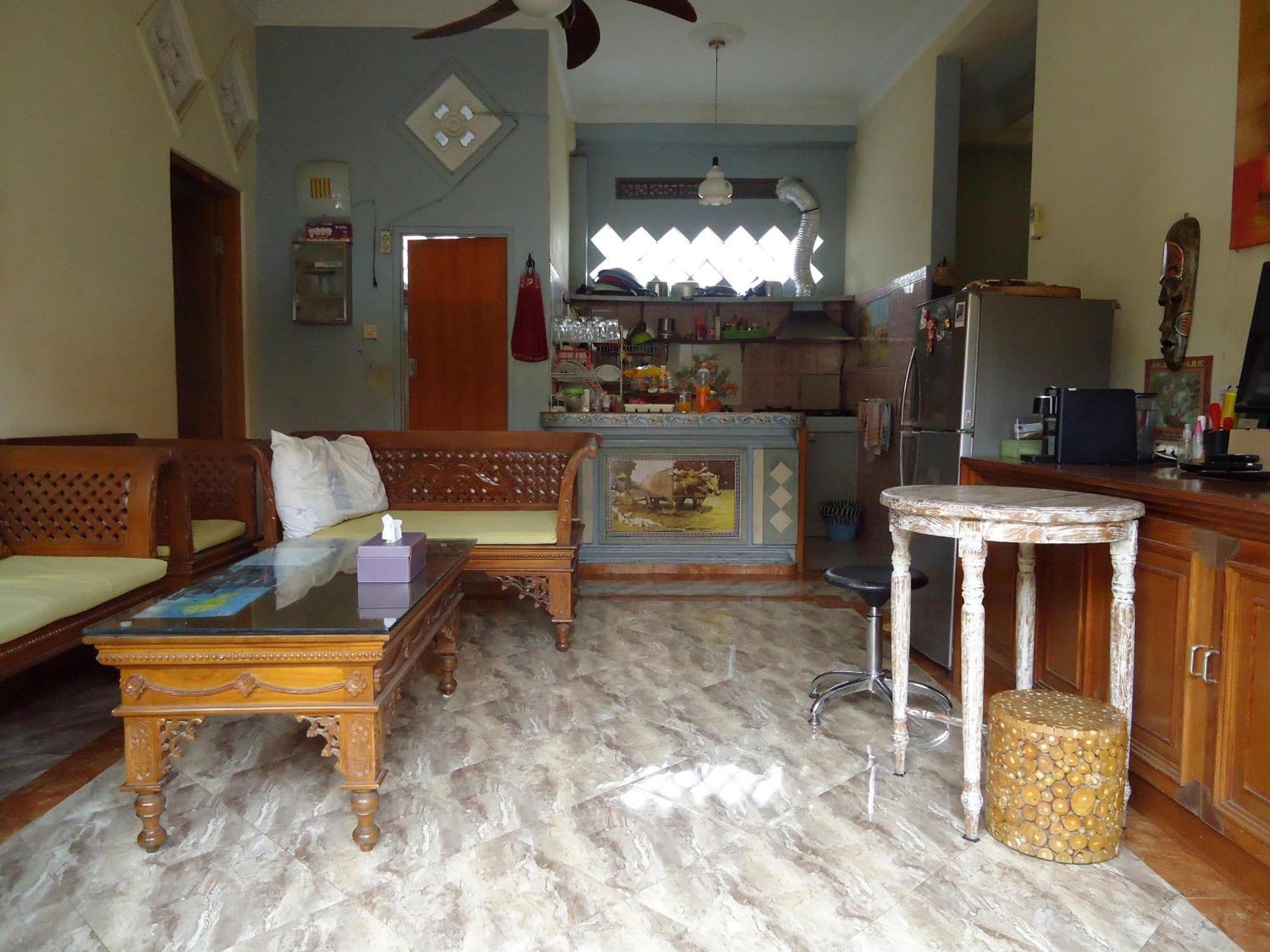 The Reinhold Guesthouse Bali Kerobokan Buitenkant foto