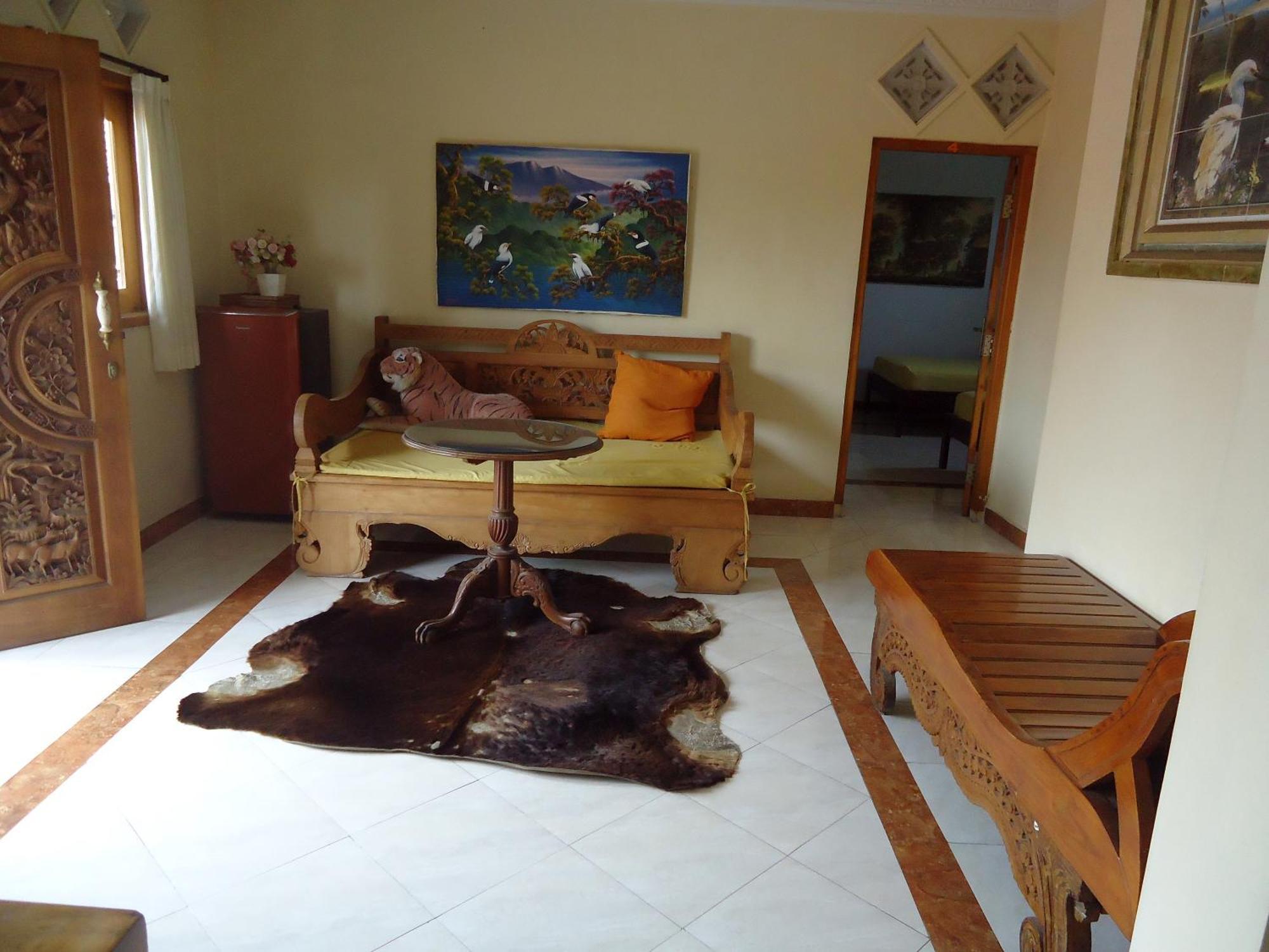 The Reinhold Guesthouse Bali Kerobokan Buitenkant foto