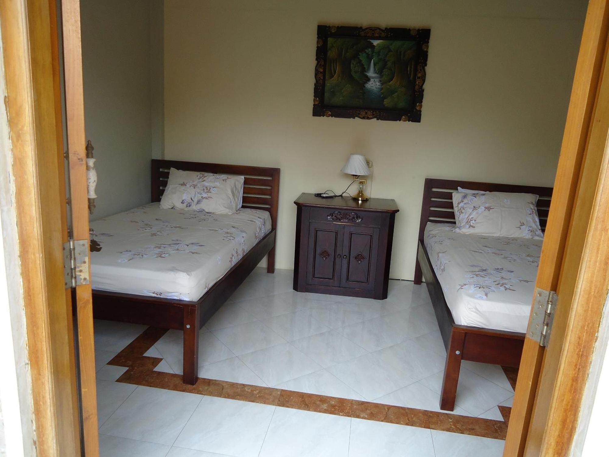 The Reinhold Guesthouse Bali Kerobokan Buitenkant foto
