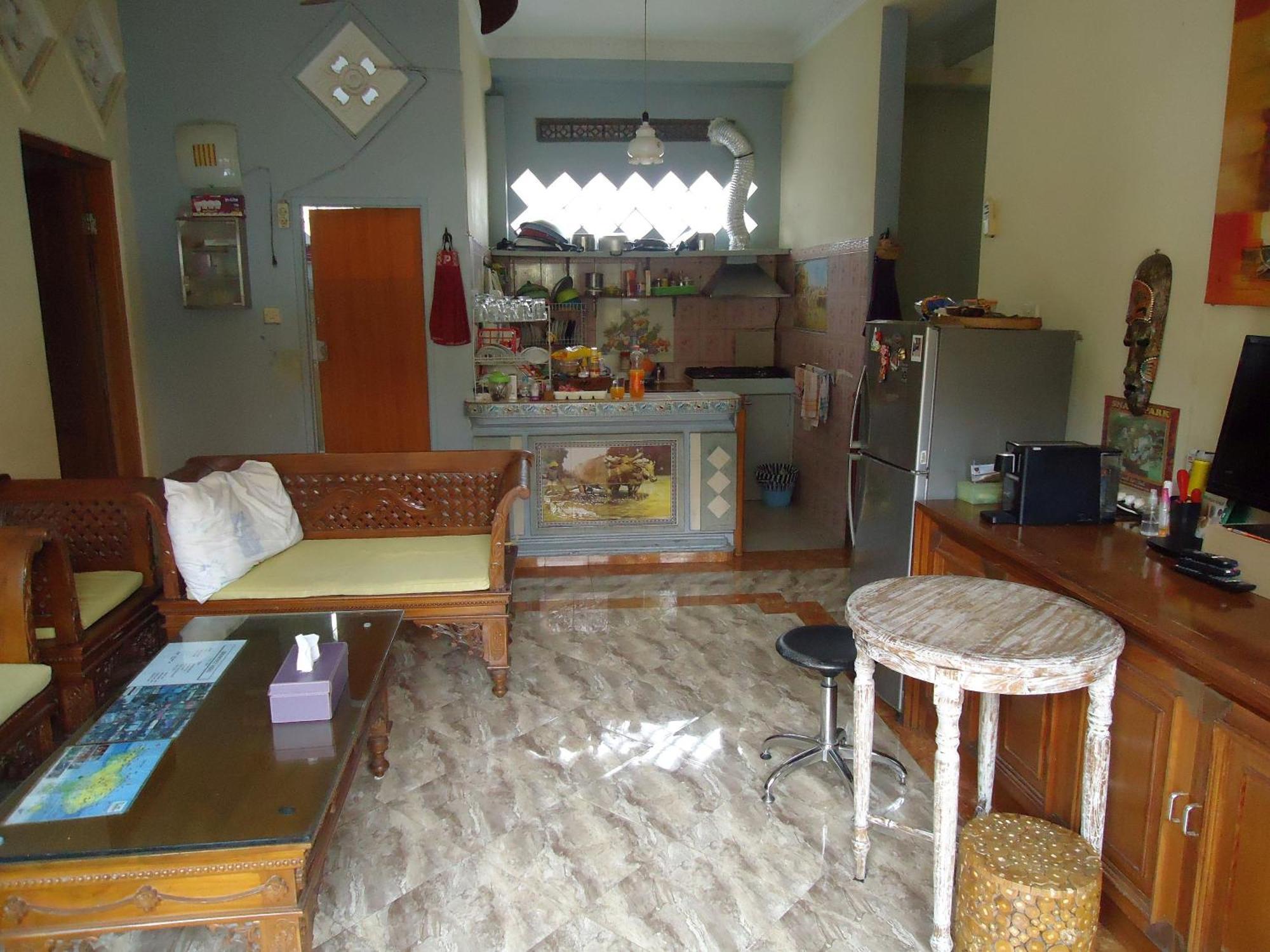 The Reinhold Guesthouse Bali Kerobokan Buitenkant foto