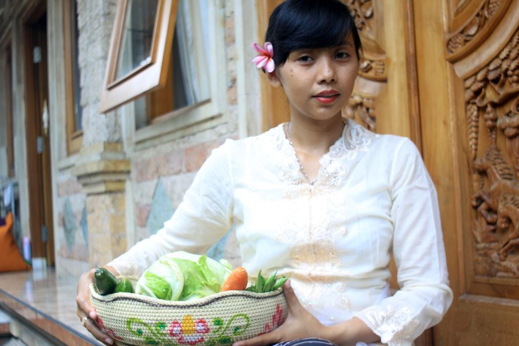 The Reinhold Guesthouse Bali Kerobokan Kamer foto